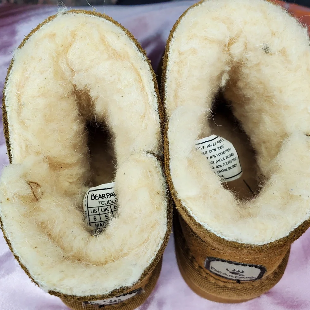B2G1F Bearpaw Toddler Size 6